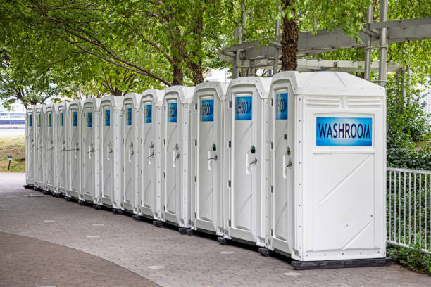 Portable Toilet Options We Offer in Harrah, OK